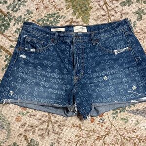 Universal Thread Embroidered Daisy Denim Women Shorts